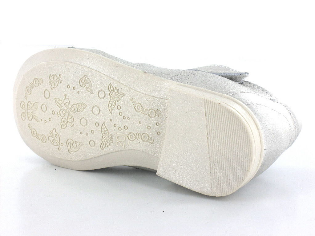 cheri_lauflern_spangenschuh_silber_0824_seta_5816